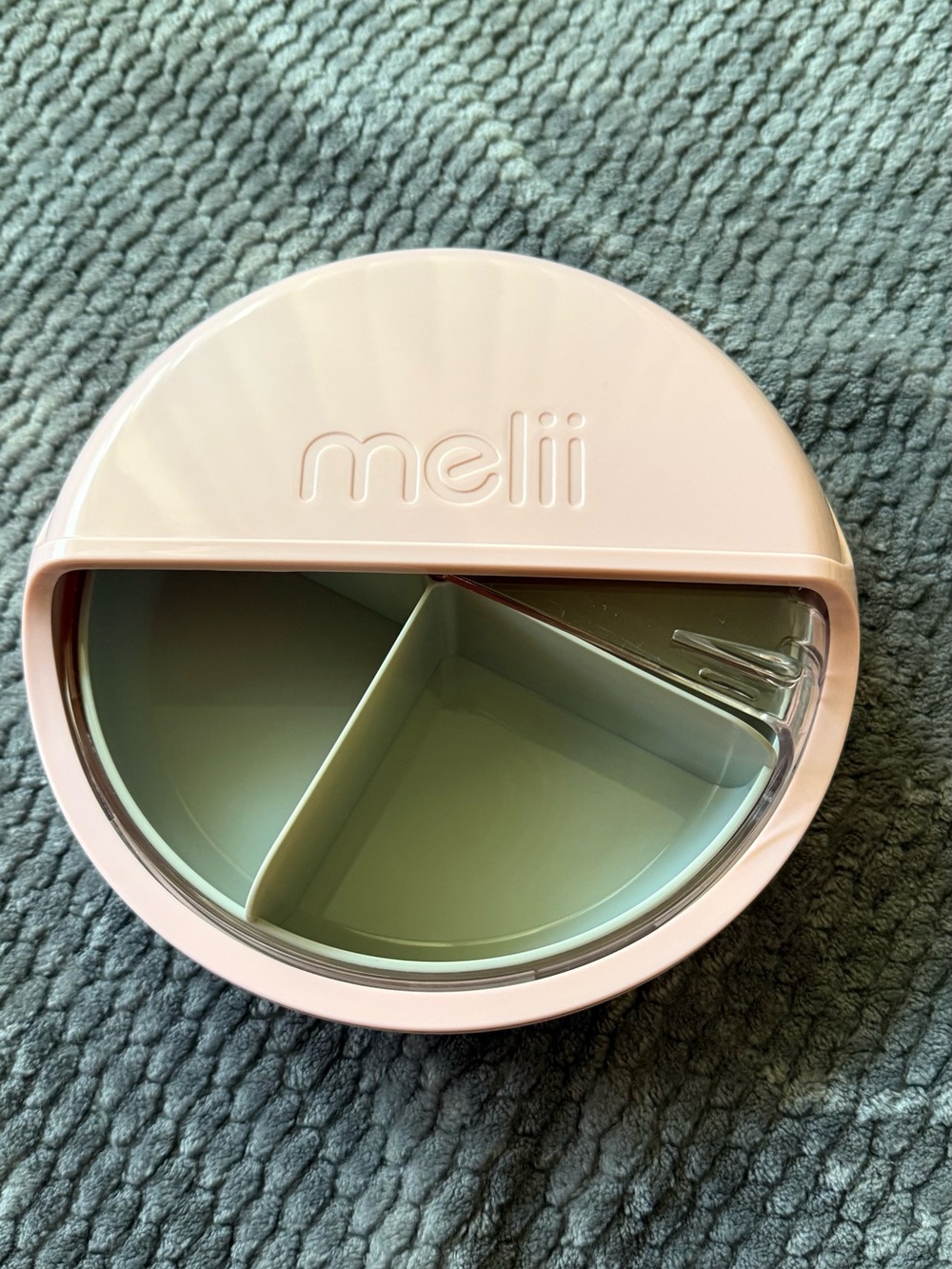 melii Bento Spin Lunch & Snack Container - Picture 5 of 7
